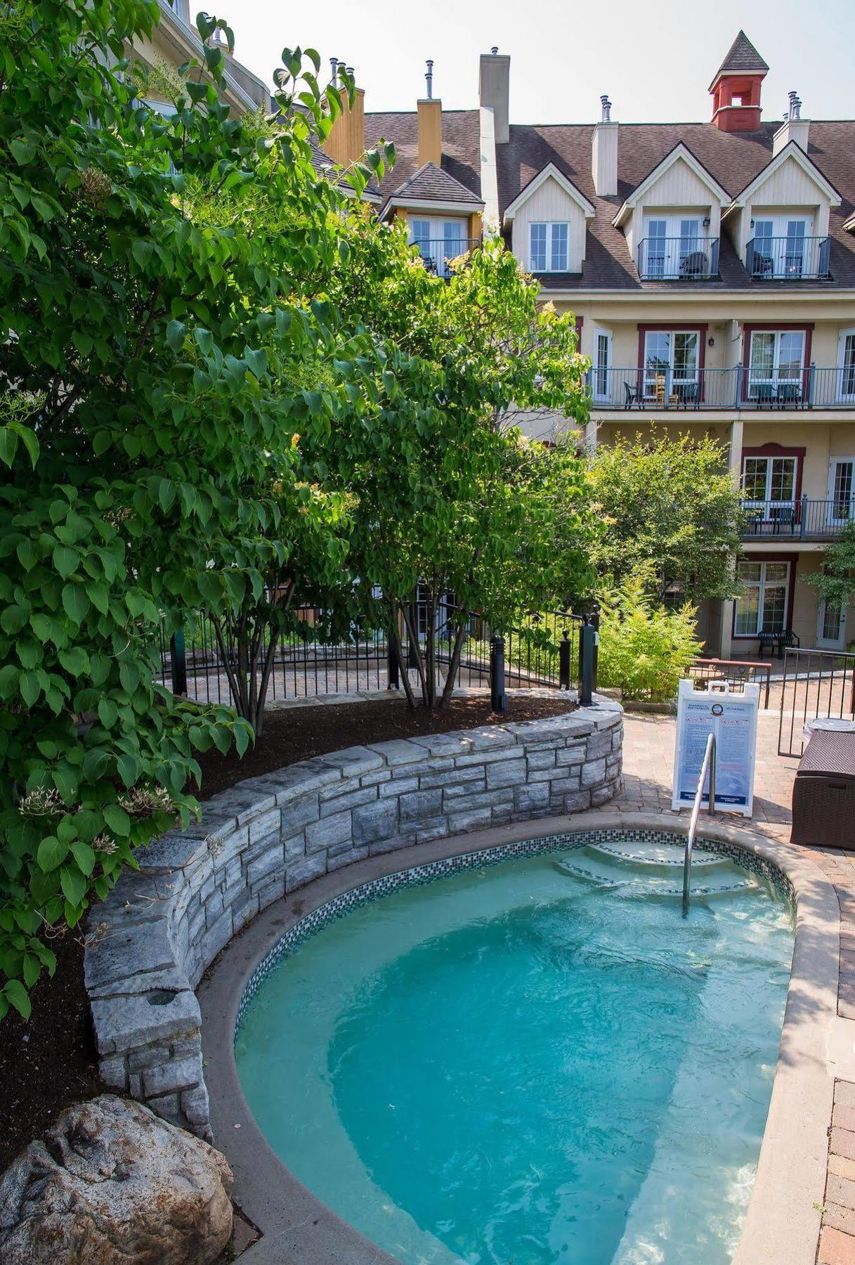 Tour Des Voyageurs Hotel